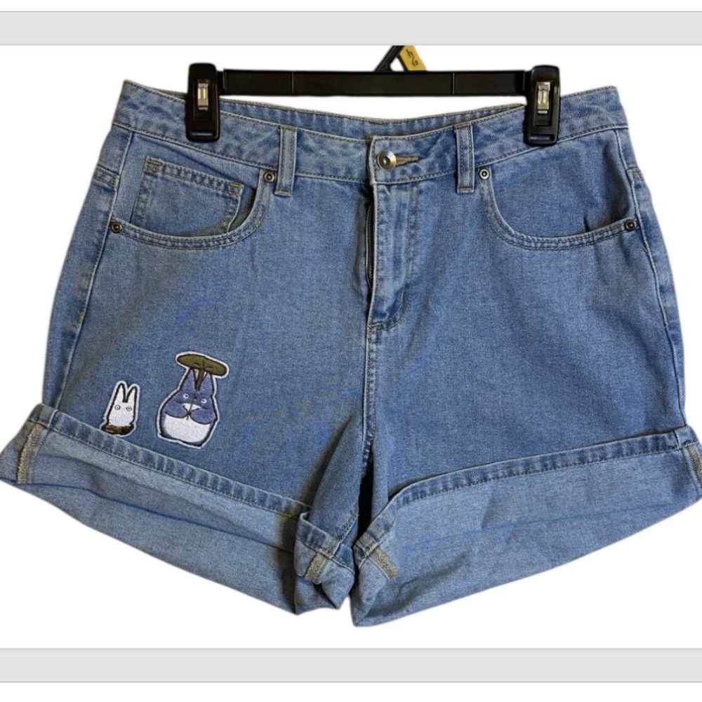 Her universe size 9 My Neighbor Totoro denim high waisted mom style shorts